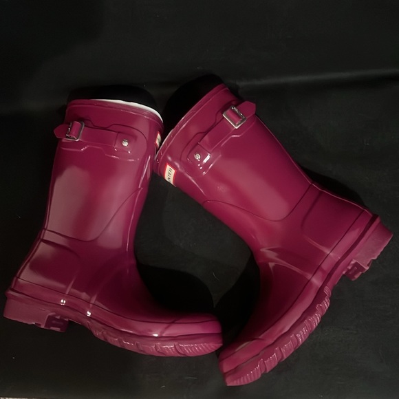 Women’s Original Short Gloss Violet Hunter Boot! - Picture 5 of 5